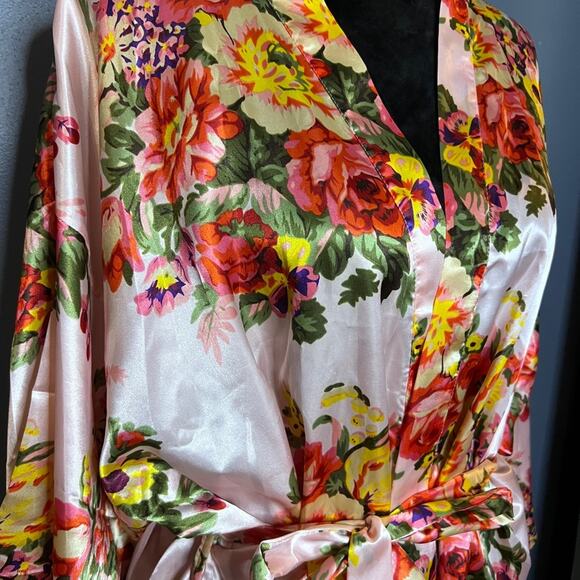 Floral Satin Kimono Robe - Pink - Picture 3 of 5